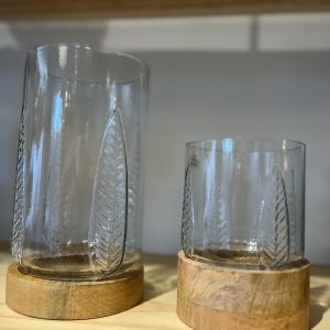 Fanal de vidrio con hoja